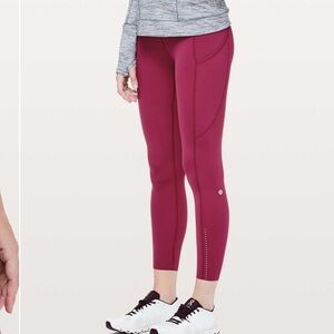 Lululemon Fast & Free 7/8 Tight II *Nulux 25"
Dark Star Ruby red pink color